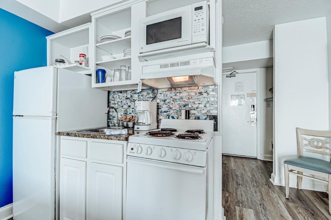Ocean Front Comfy Condo W/Kitchen, Sleeps 4, Snowbird Paradise Myrtle Beach Exterior photo