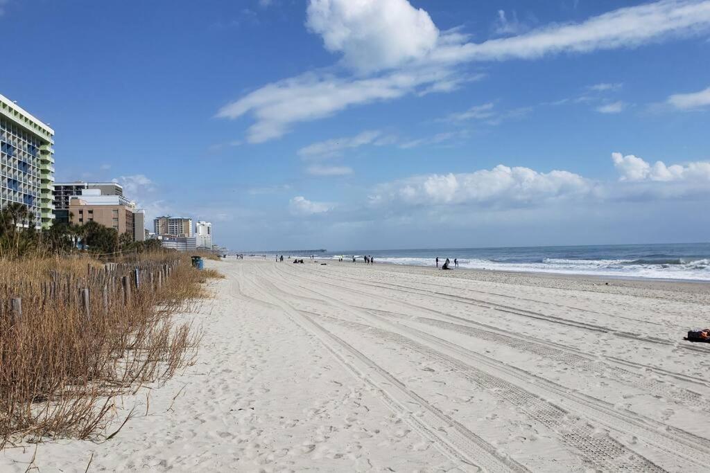 Ocean Front Comfy Condo W/Kitchen, Sleeps 4, Snowbird Paradise Myrtle Beach Exterior photo